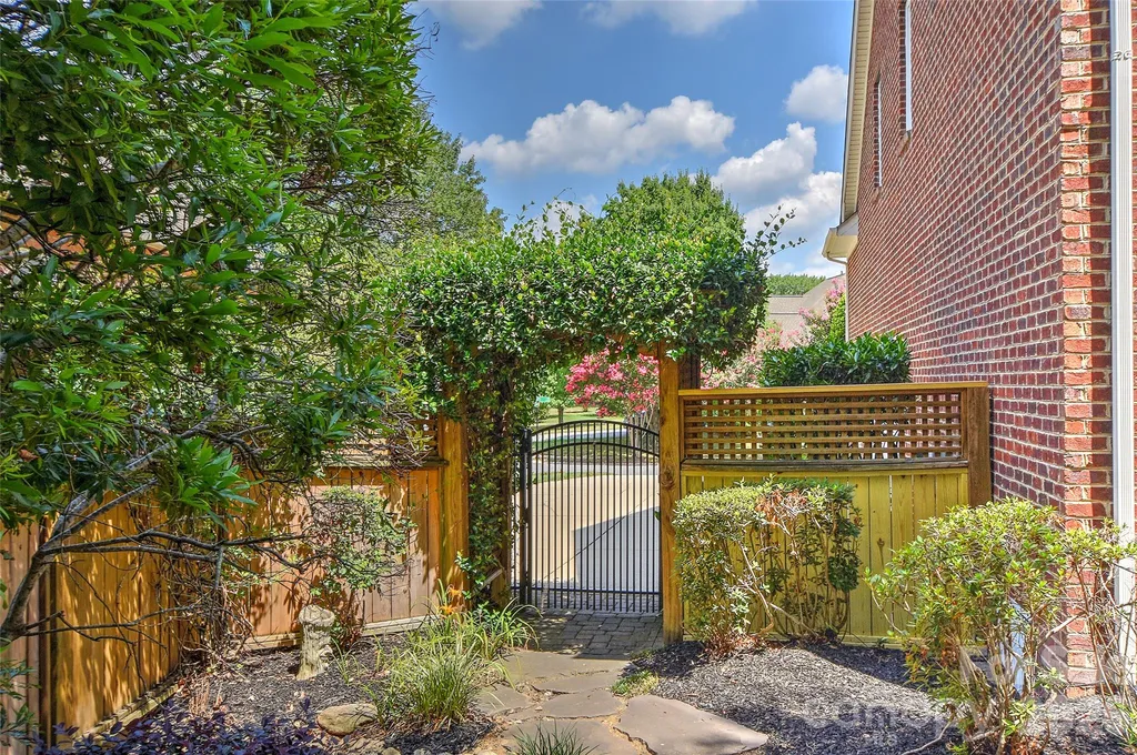 5403 Stallworth Drive Charlotte NC 28226