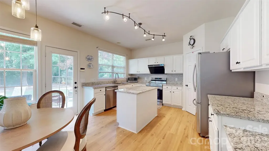 3543 Manor House Drive Charlotte NC 28270