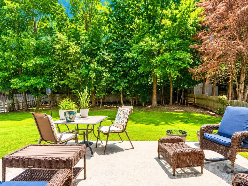 3543 Manor House Drive Charlotte NC 28270
