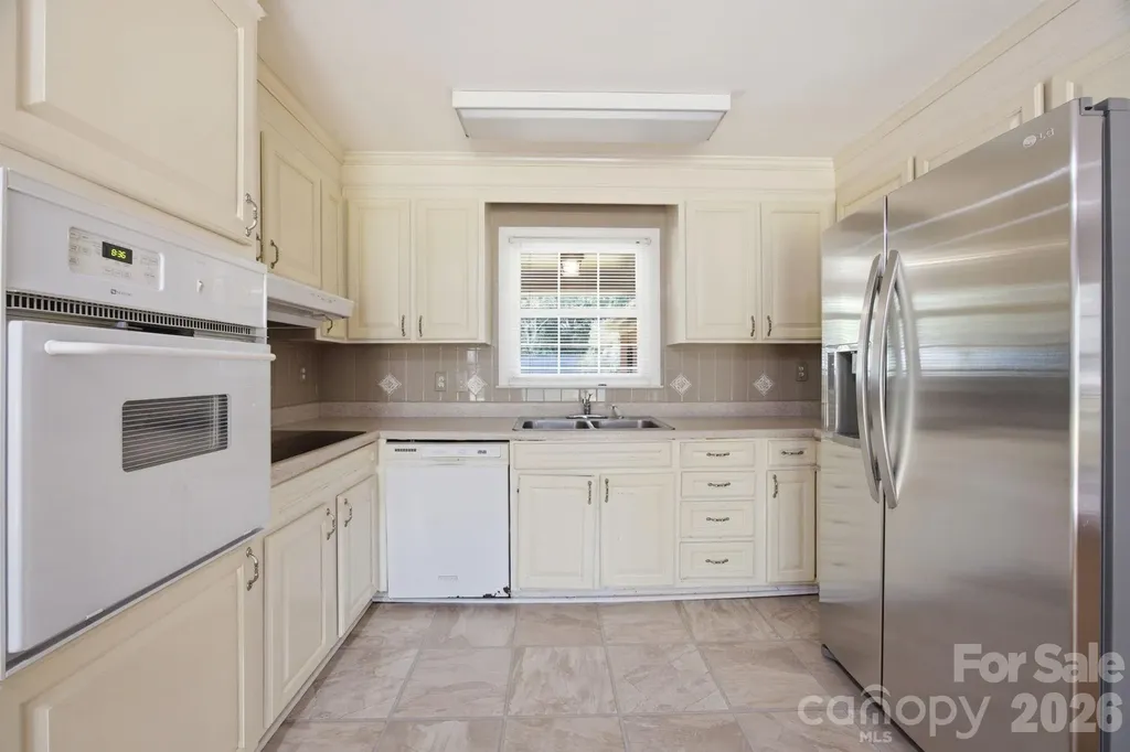 3630 Sulkirk Road Charlotte NC 28210