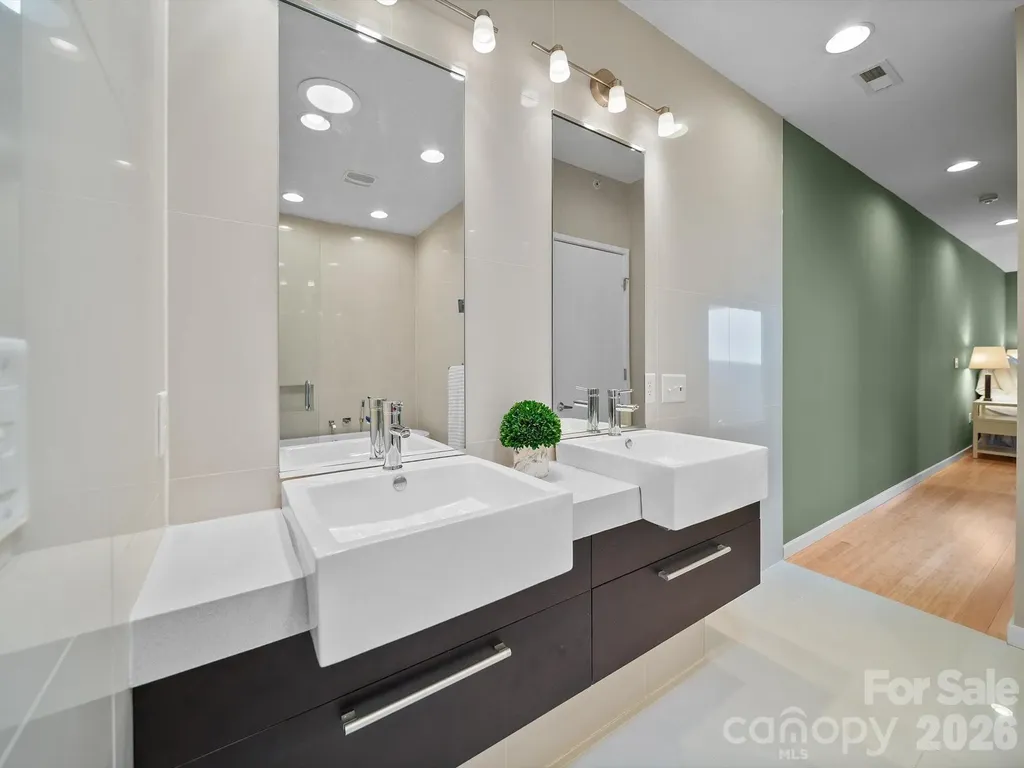 368 Viburnum Way Court Charlotte NC 28208