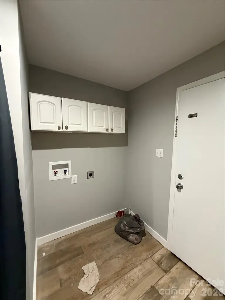 55 S Hildebran Avenue Newton NC 28658