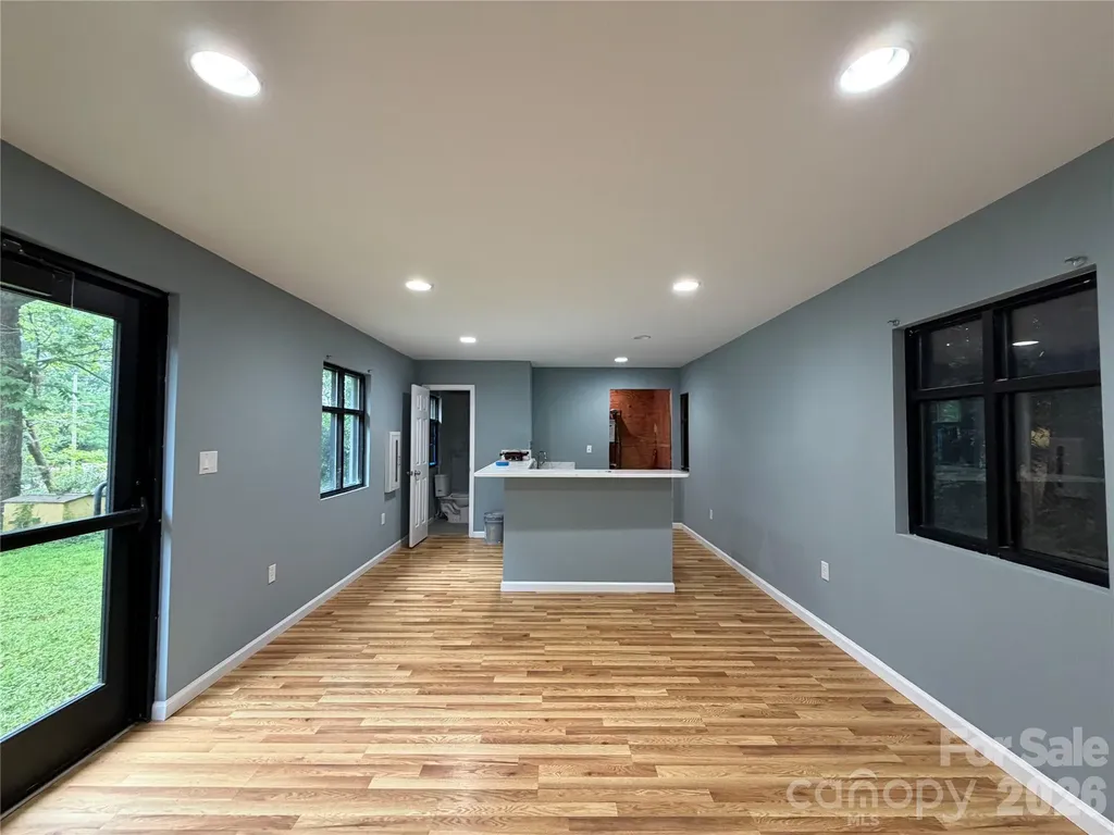 55 S Hildebran Avenue Newton NC 28658