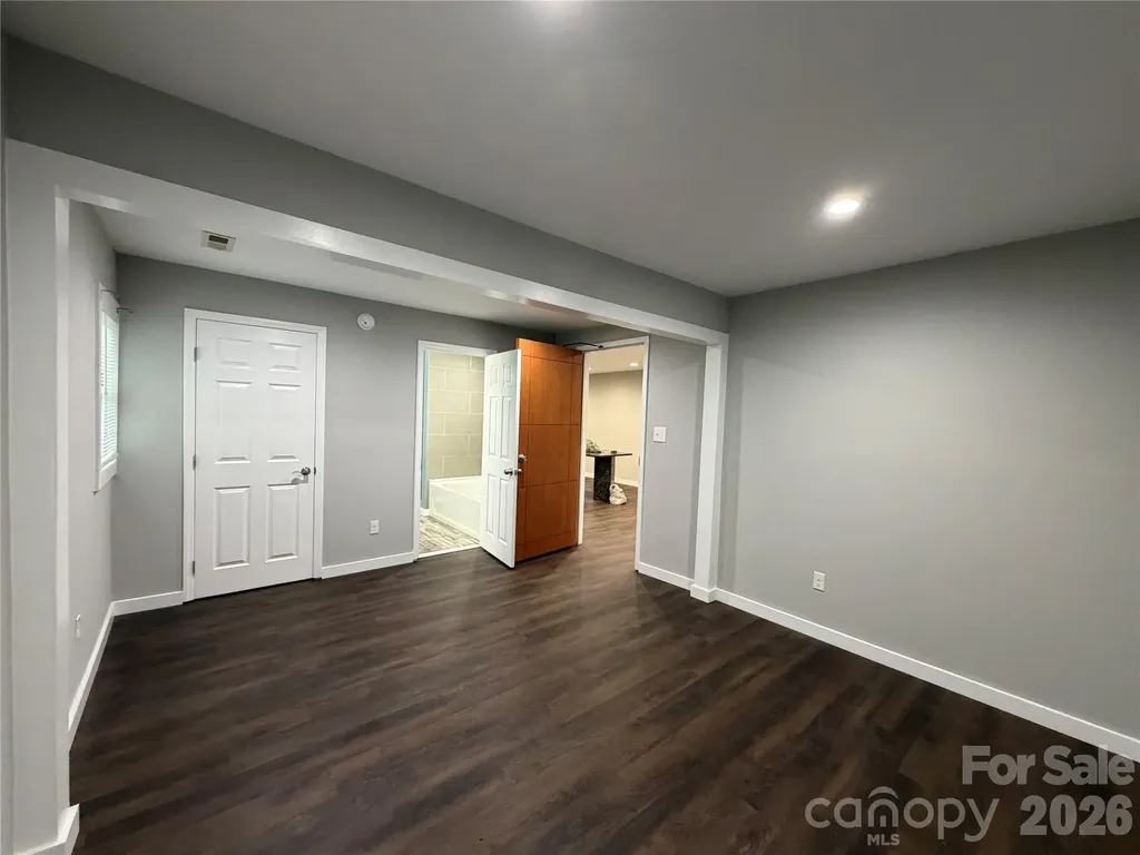 55 S Hildebran Avenue Newton NC 28658