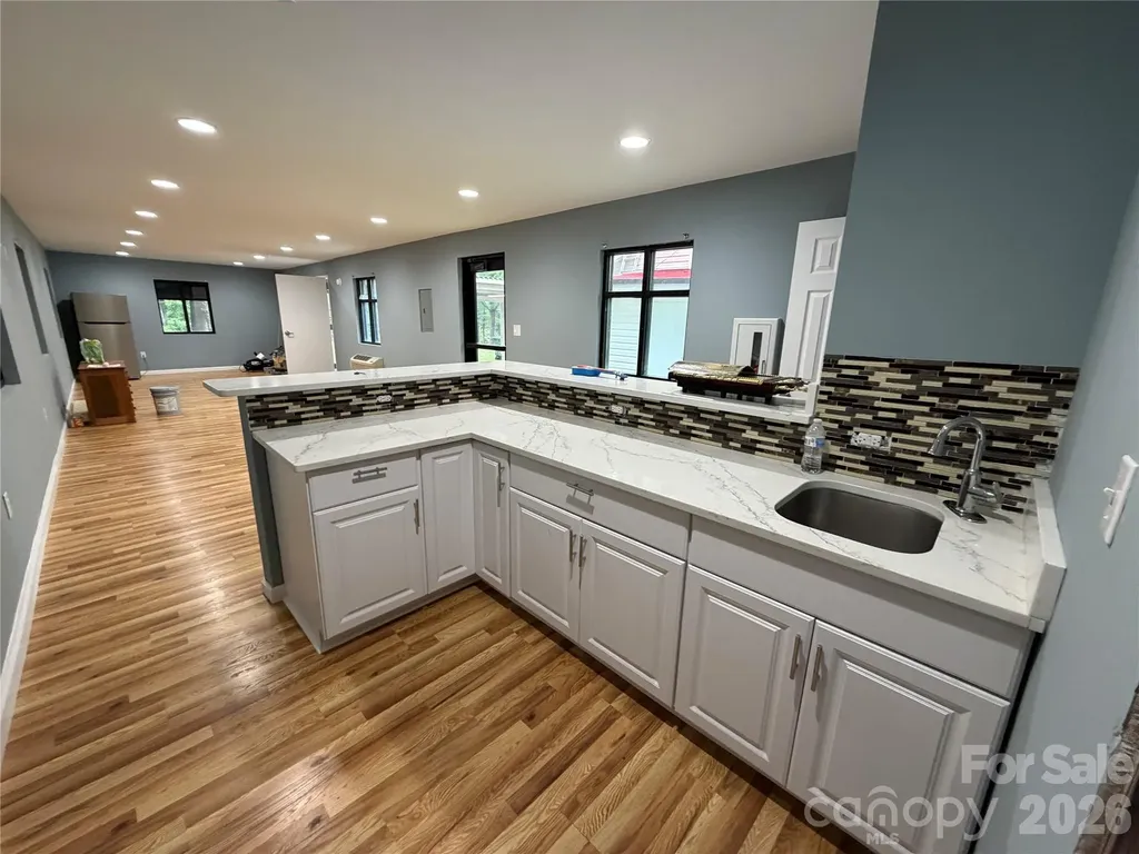 55 S Hildebran Avenue Newton NC 28658