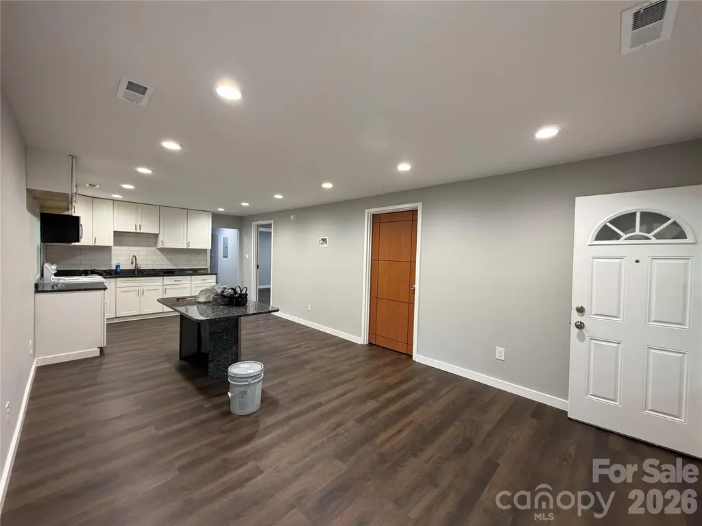 55 S Hildebran Avenue Newton NC 28658