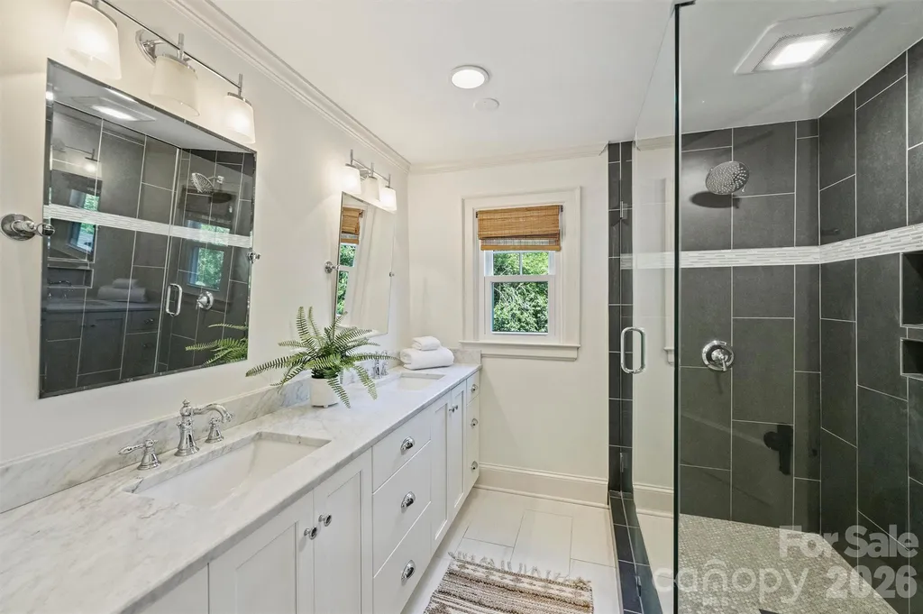 1633 Nassau Boulevard Charlotte NC 28205
