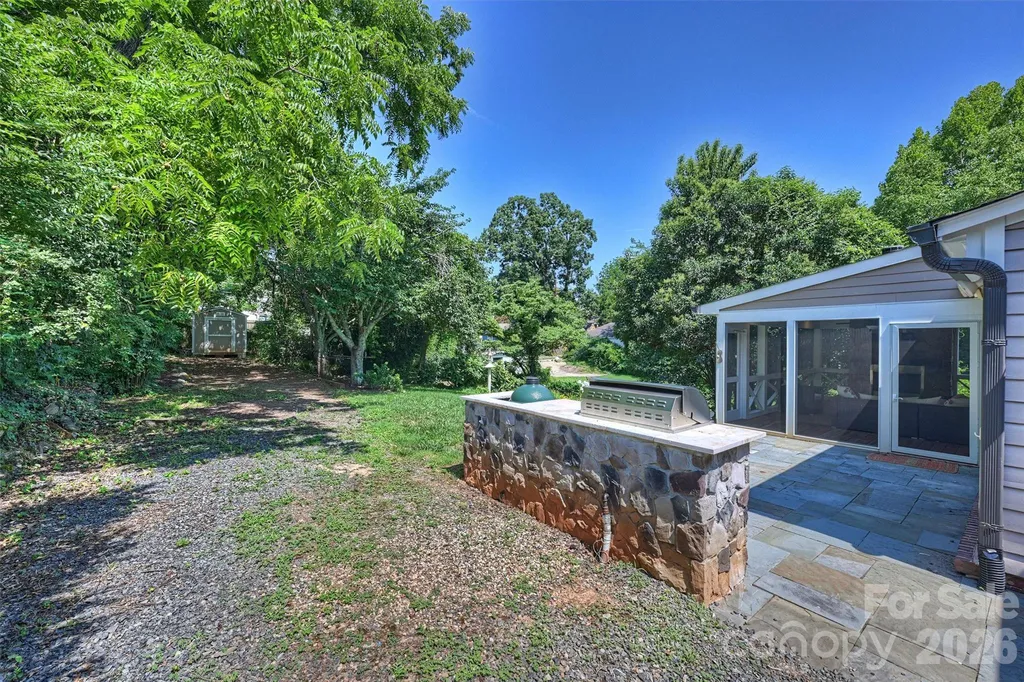 1633 Nassau Boulevard Charlotte NC 28205