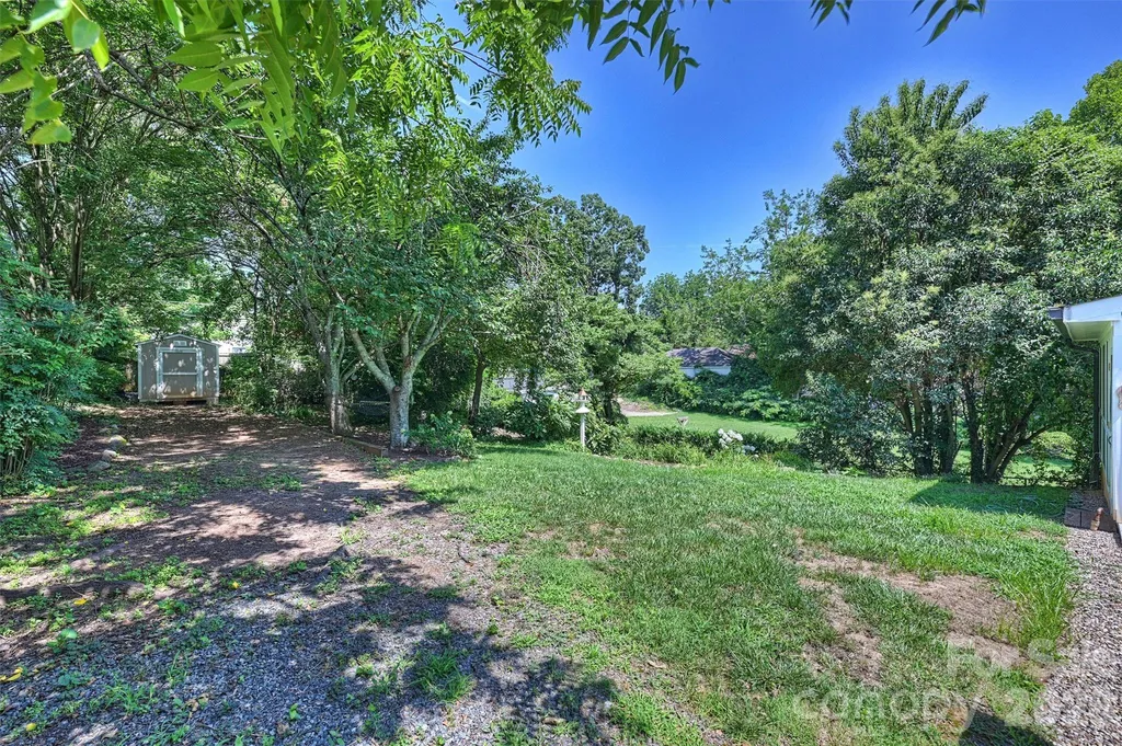 1633 Nassau Boulevard Charlotte NC 28205