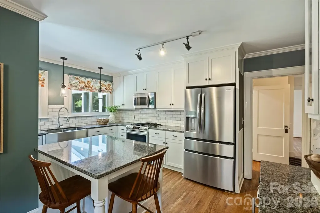 1633 Nassau Boulevard Charlotte NC 28205