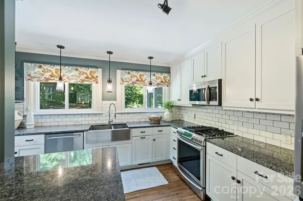 1633 Nassau Boulevard Charlotte NC 28205