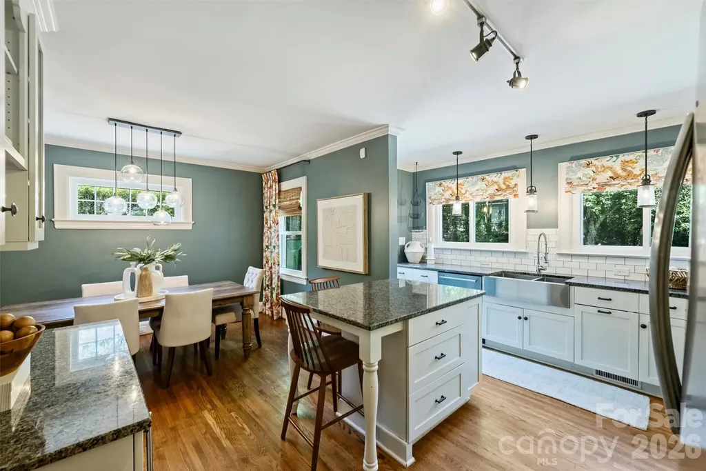 1633 Nassau Boulevard Charlotte NC 28205