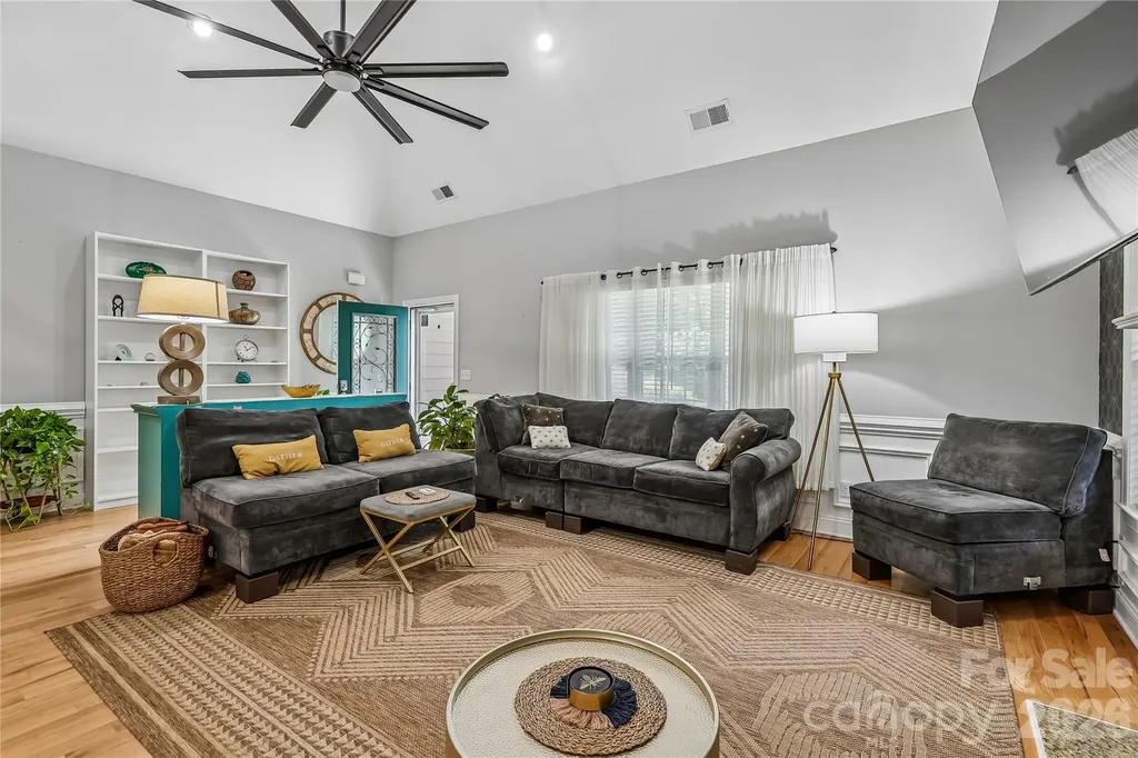10703 Middle Acres Road Charlotte NC 28213
