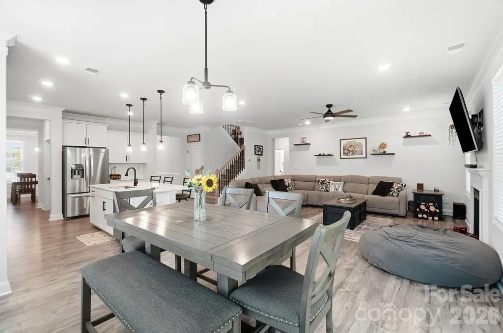 6042 Sylvan Drive Denver NC 28037