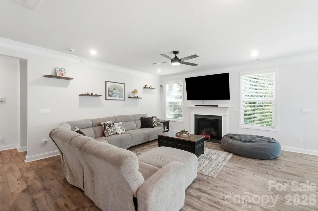 6042 Sylvan Drive Denver NC 28037