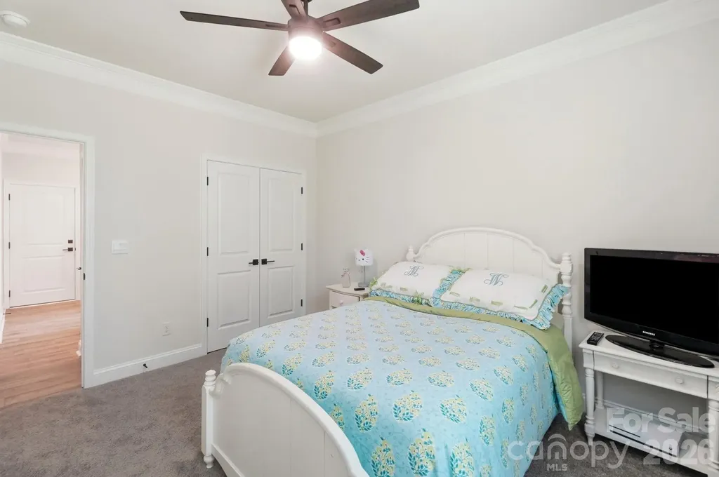 6042 Sylvan Drive Denver NC 28037