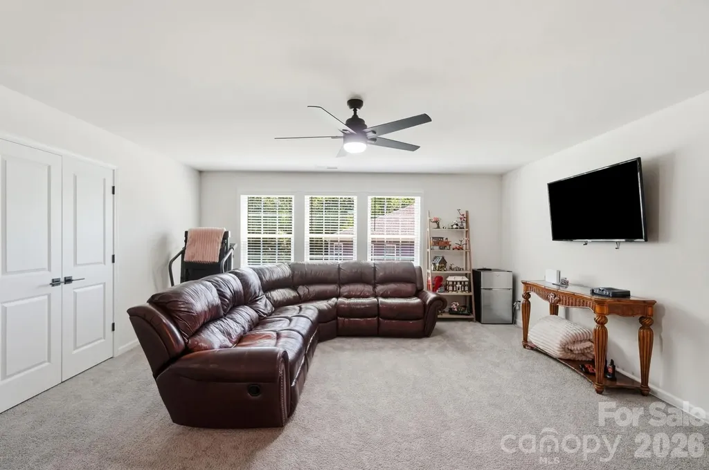 6042 Sylvan Drive Denver NC 28037