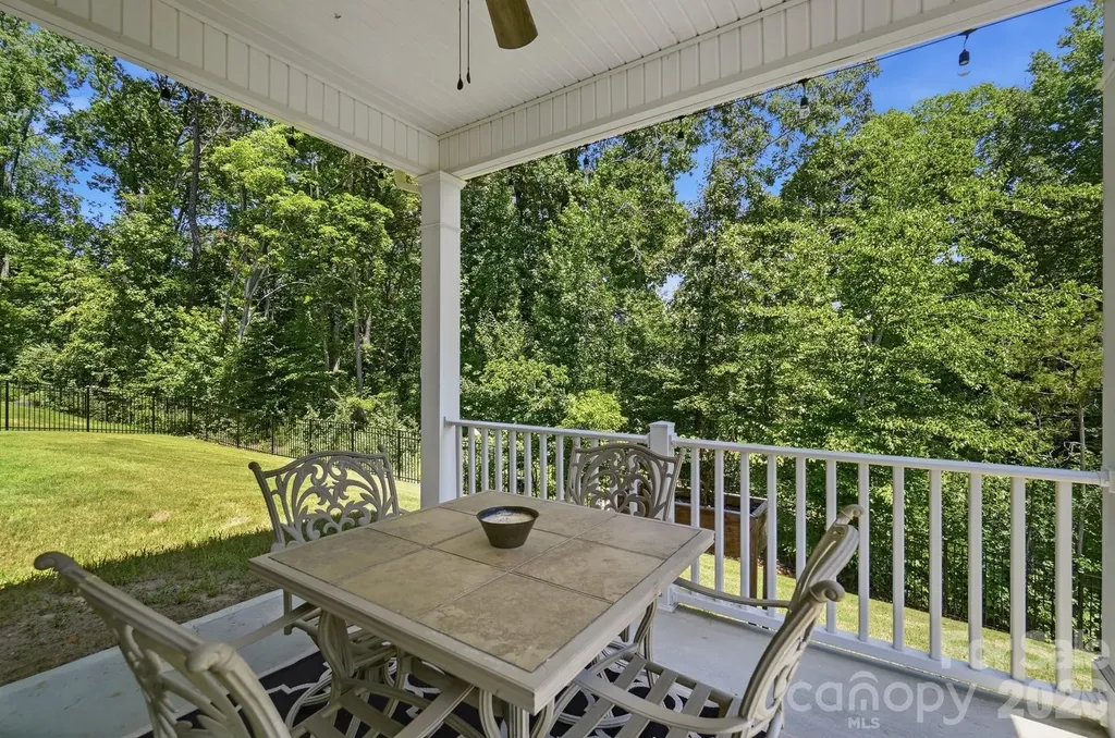 6042 Sylvan Drive Denver NC 28037