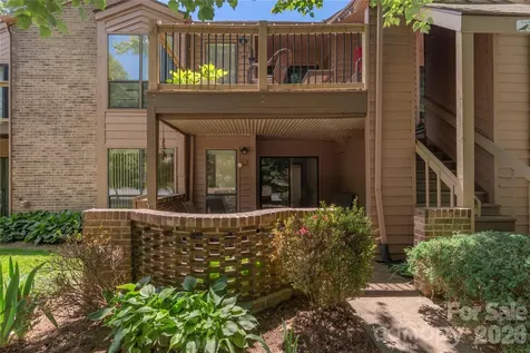 33 Ravencroft Lane Asheville NC 28803