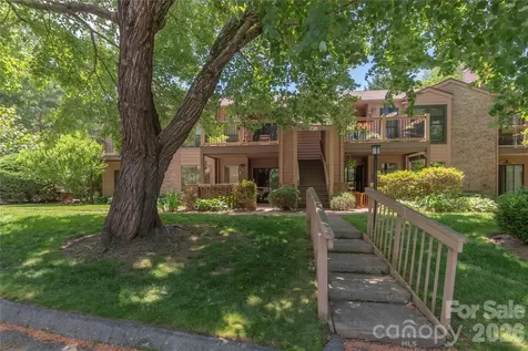 33 Ravencroft Lane Asheville NC 28803