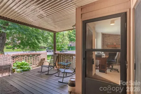 33 Ravencroft Lane Asheville NC 28803