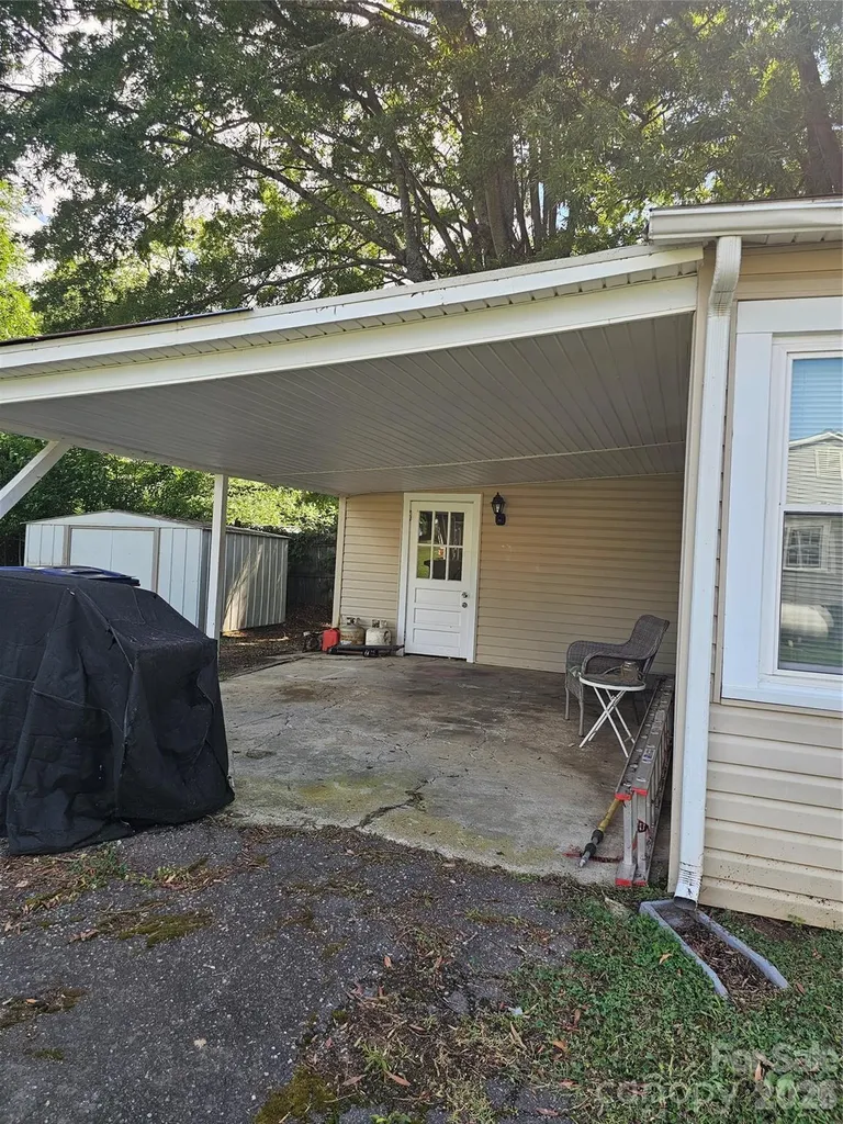 118 Dick Beam Road Cherryville NC 28021