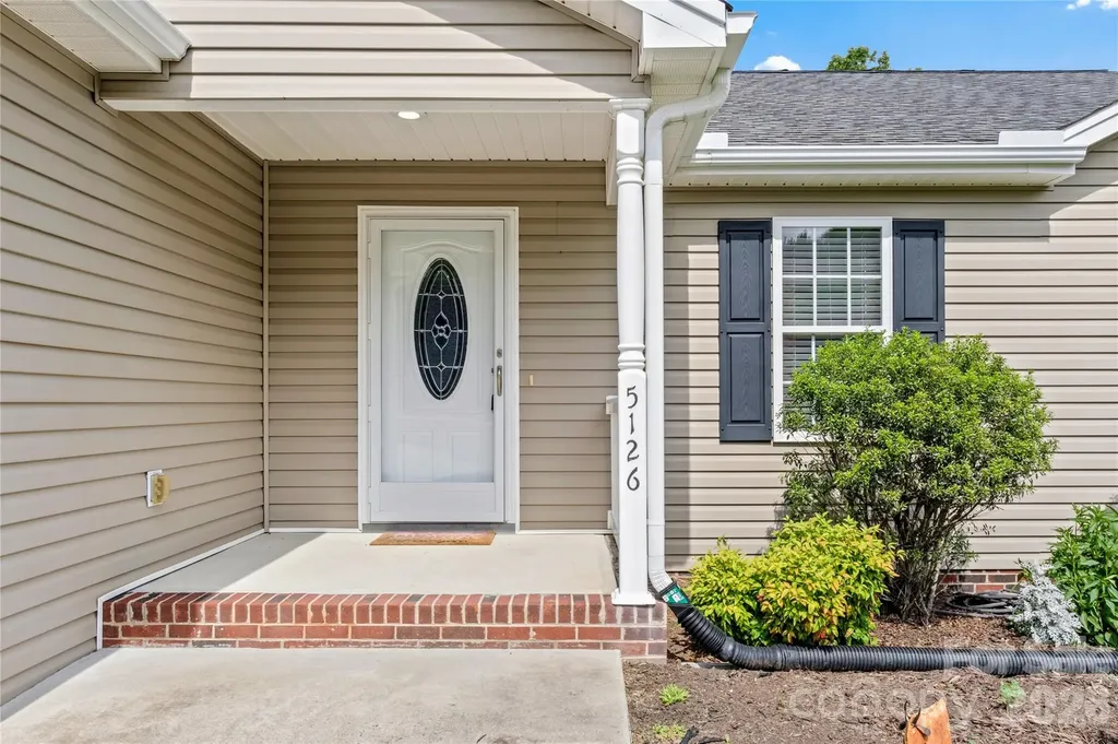 5126 Wallburg Road Winston Salem NC 27107