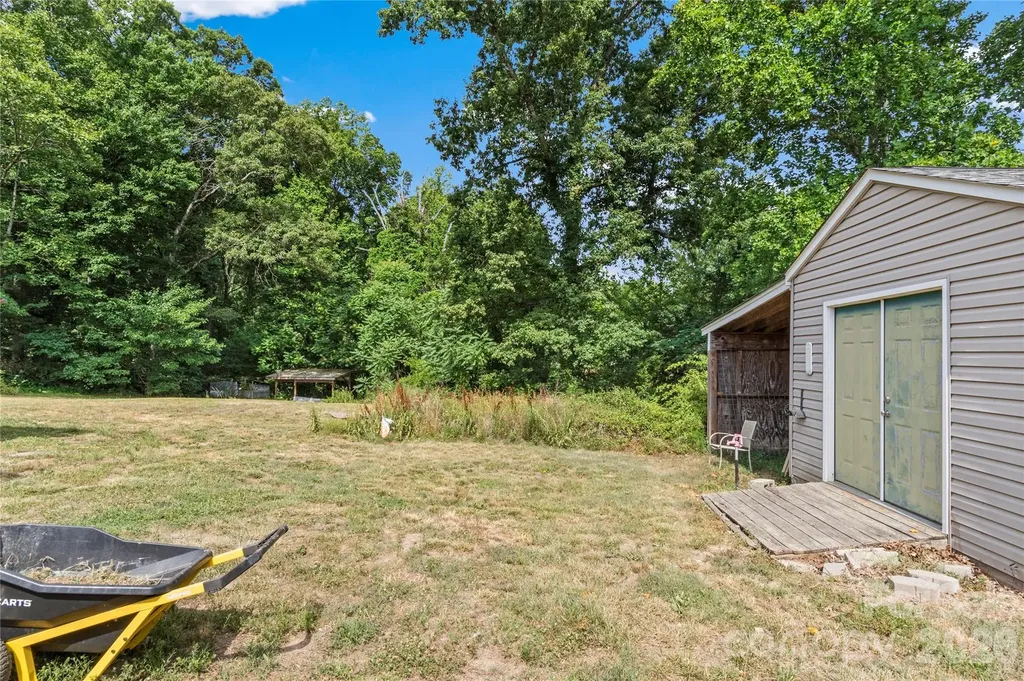 5126 Wallburg Road Winston Salem NC 27107