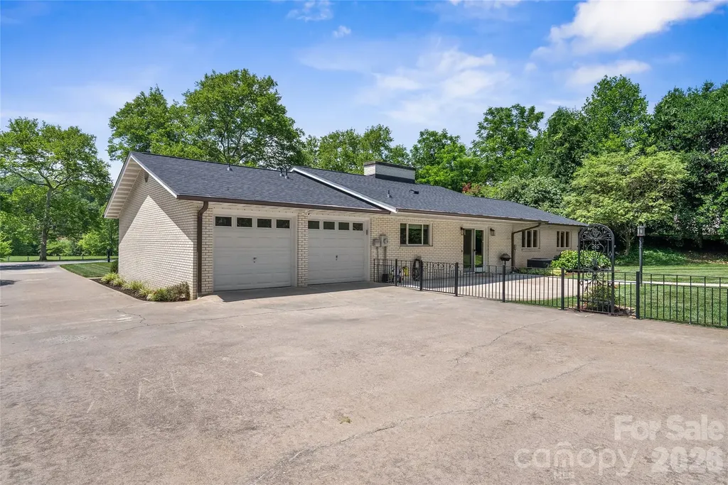 1329 Merrimon Avenue Asheville NC 28804