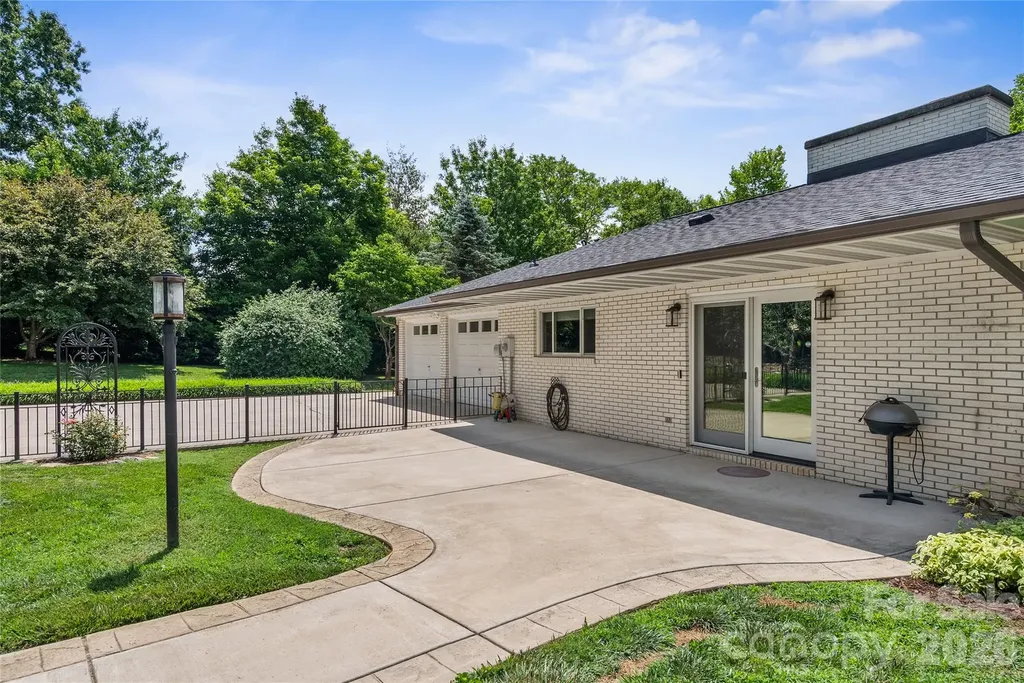 1329 Merrimon Avenue Asheville NC 28804