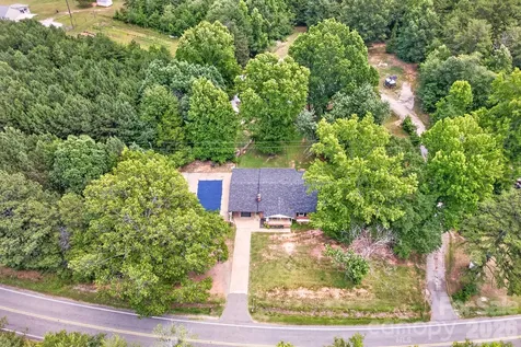 2446 Wood Road York SC 29745