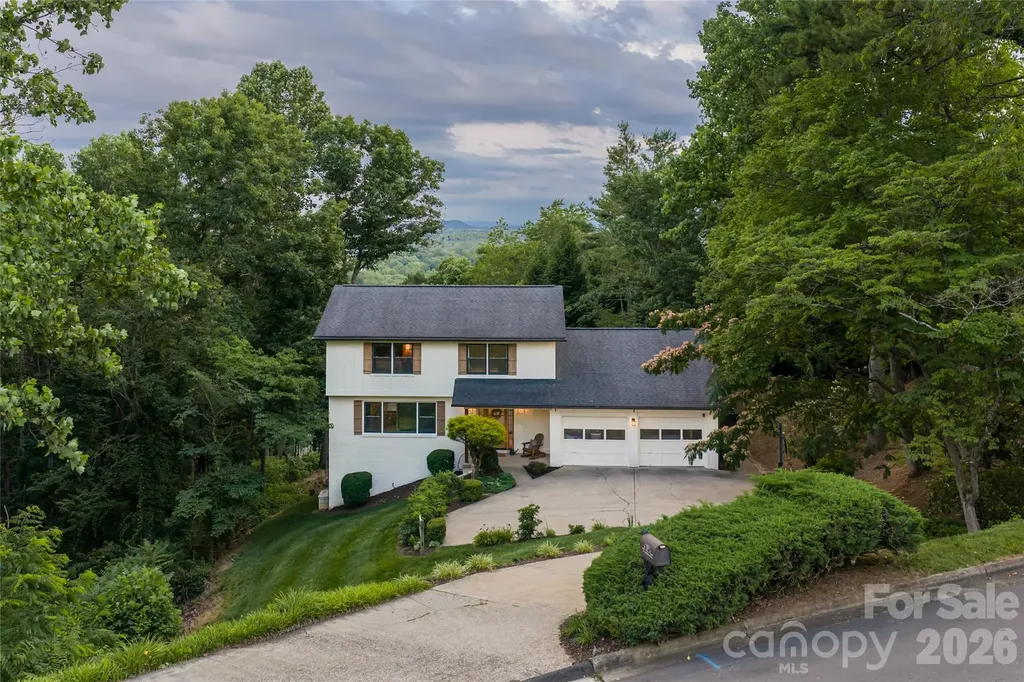 24 Audubon Drive Asheville NC 28804