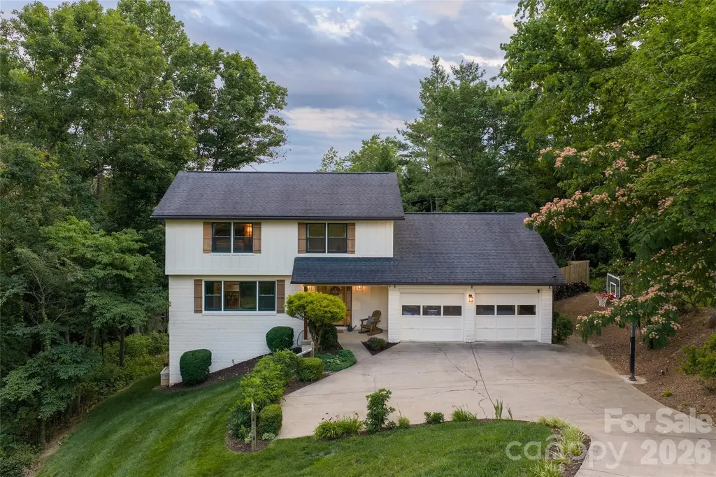 24 Audubon Drive Asheville NC 28804