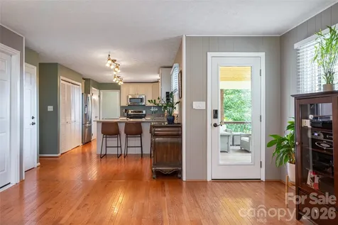 24 Audubon Drive Asheville NC 28804