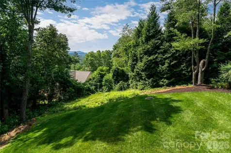 24 Audubon Drive Asheville NC 28804