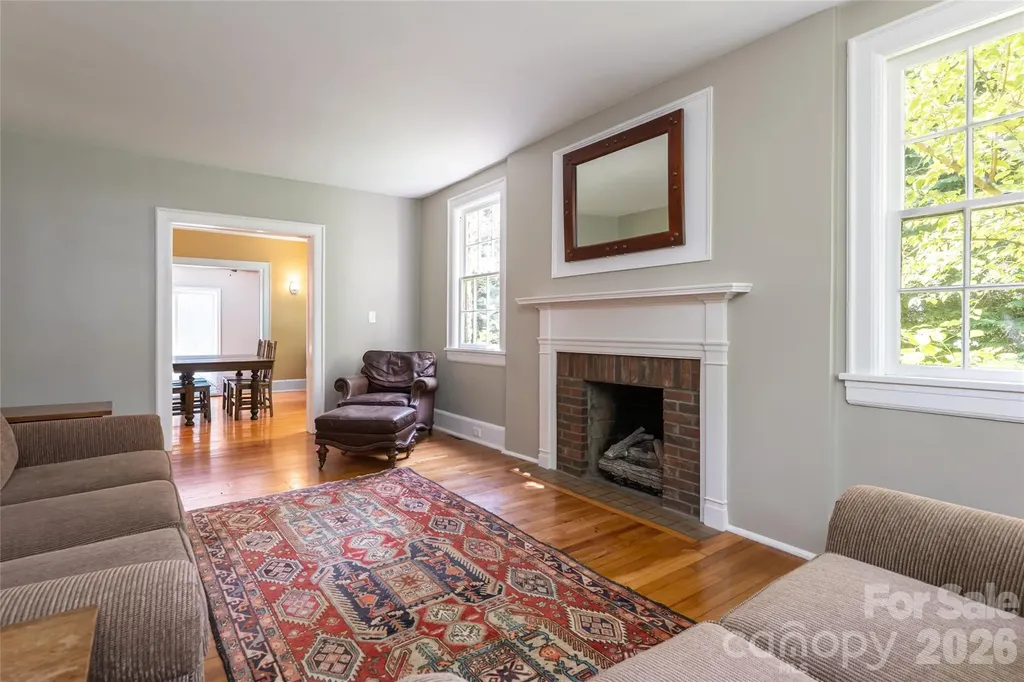 20 Buena Vista Road Asheville NC 28803
