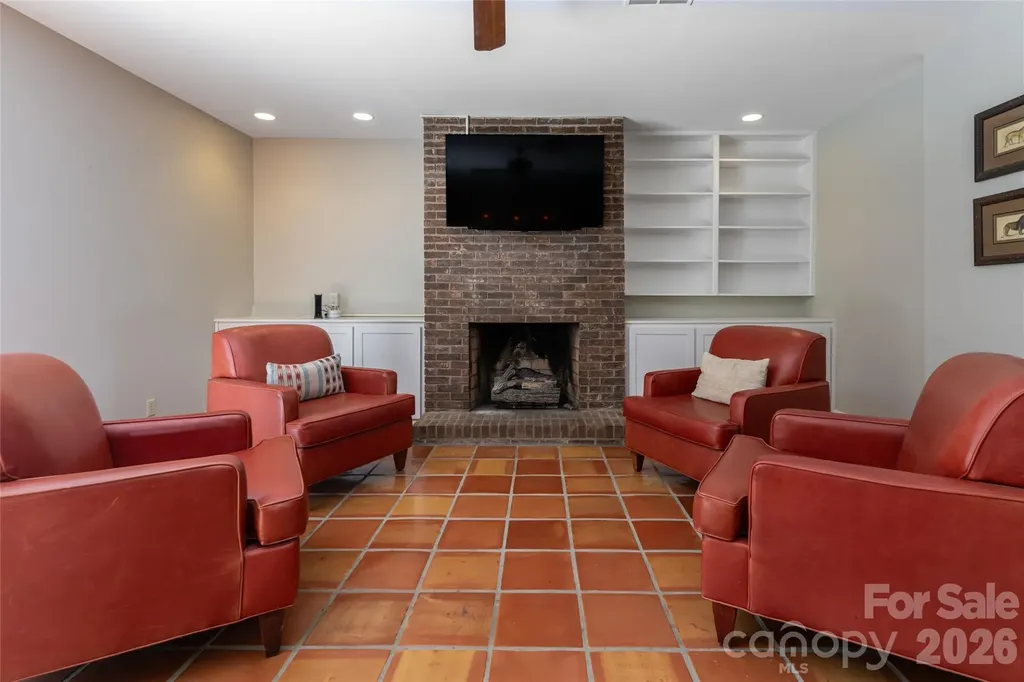 20 Buena Vista Road Asheville NC 28803