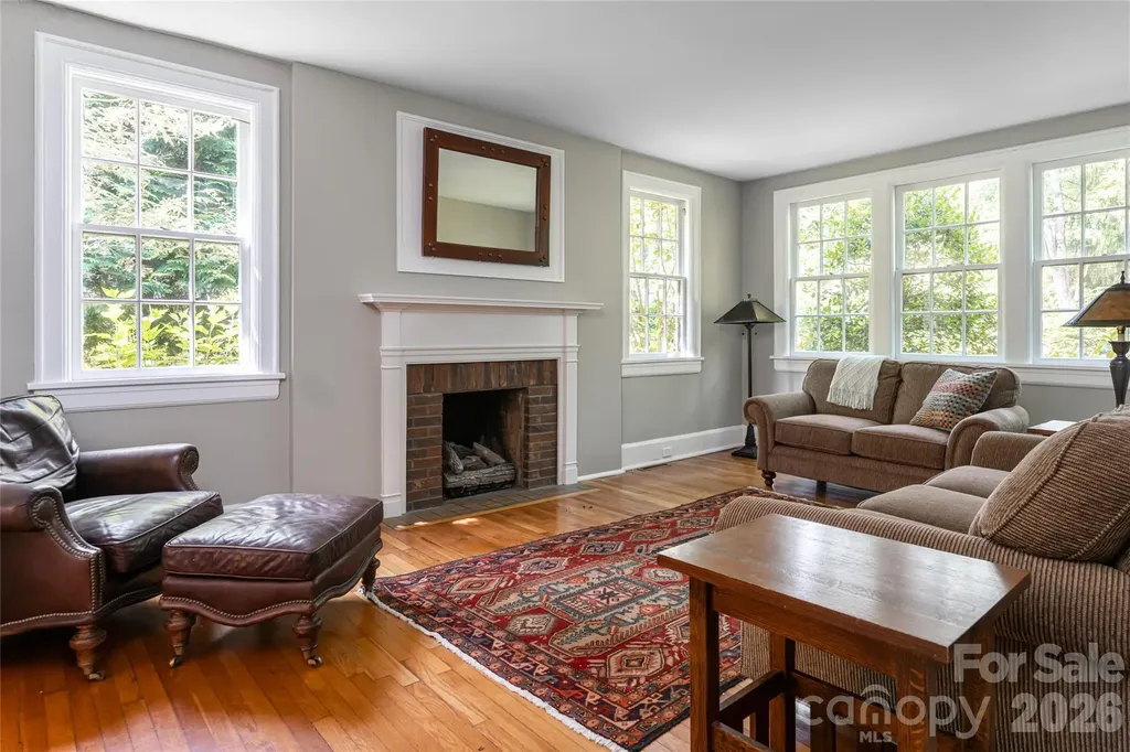 20 Buena Vista Road Asheville NC 28803