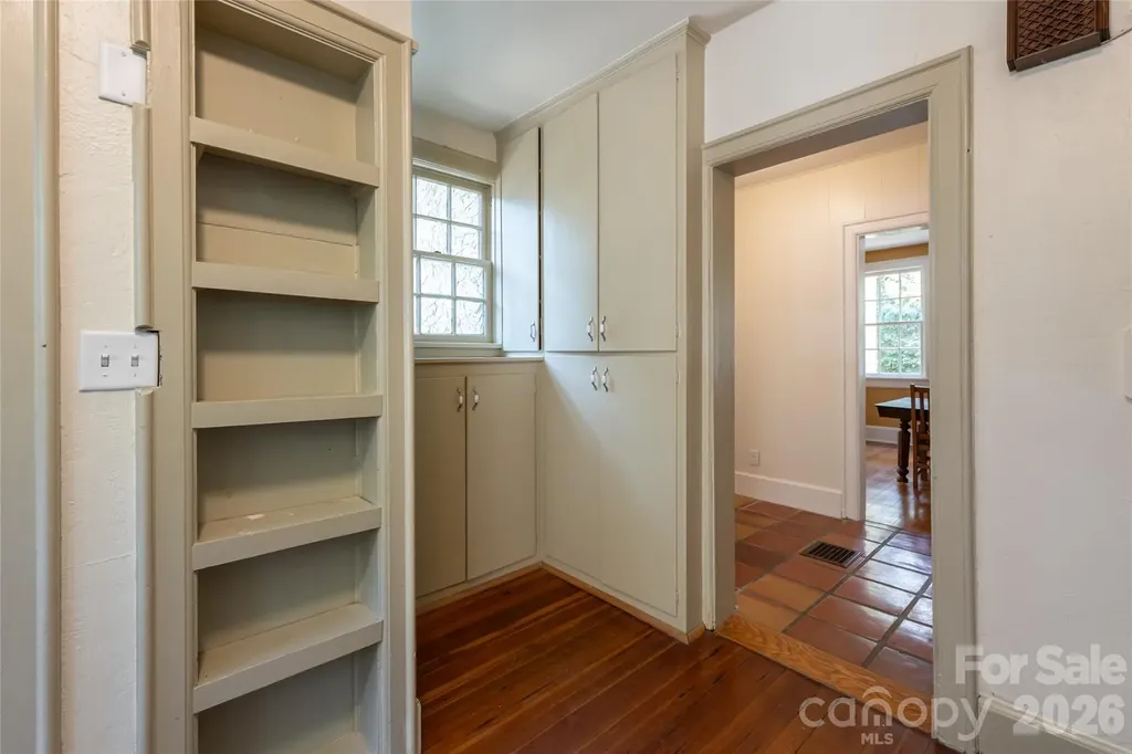 20 Buena Vista Road Asheville NC 28803