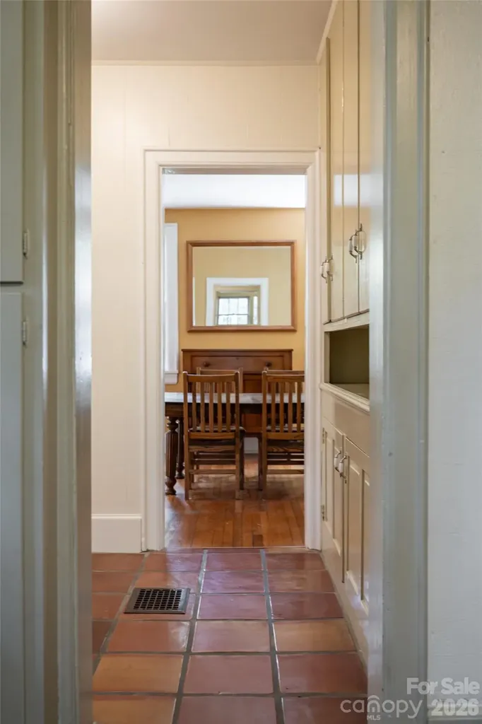 20 Buena Vista Road Asheville NC 28803