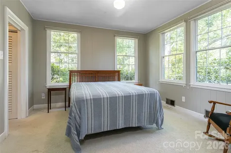 20 Buena Vista Road Asheville NC 28803