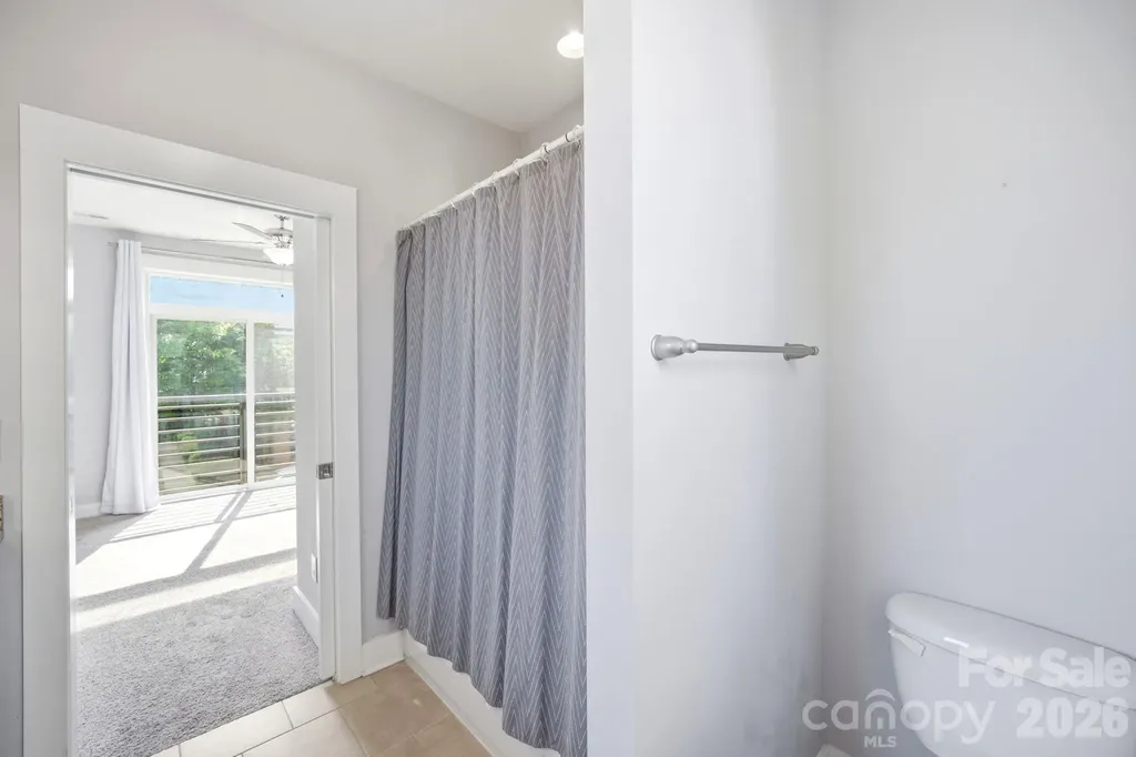 923 Warren Burgess Lane Charlotte NC 28205
