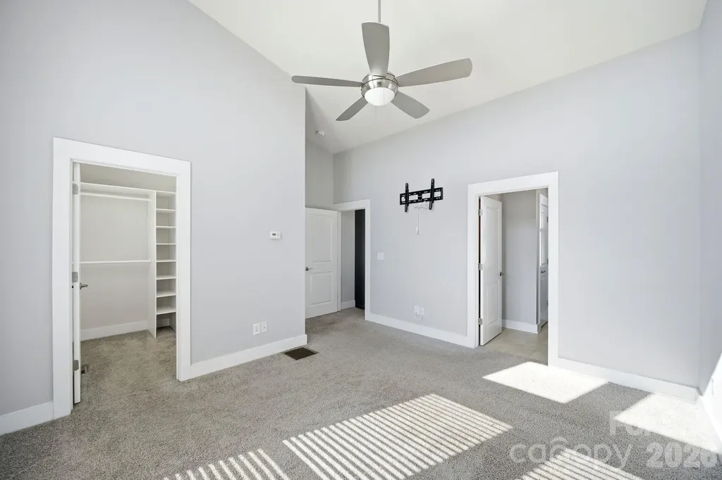 923 Warren Burgess Lane Charlotte NC 28205
