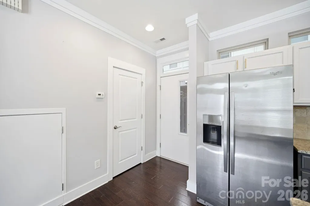 923 Warren Burgess Lane Charlotte NC 28205