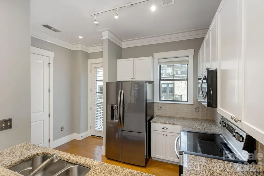 69 Stamford Street Asheville NC 28803