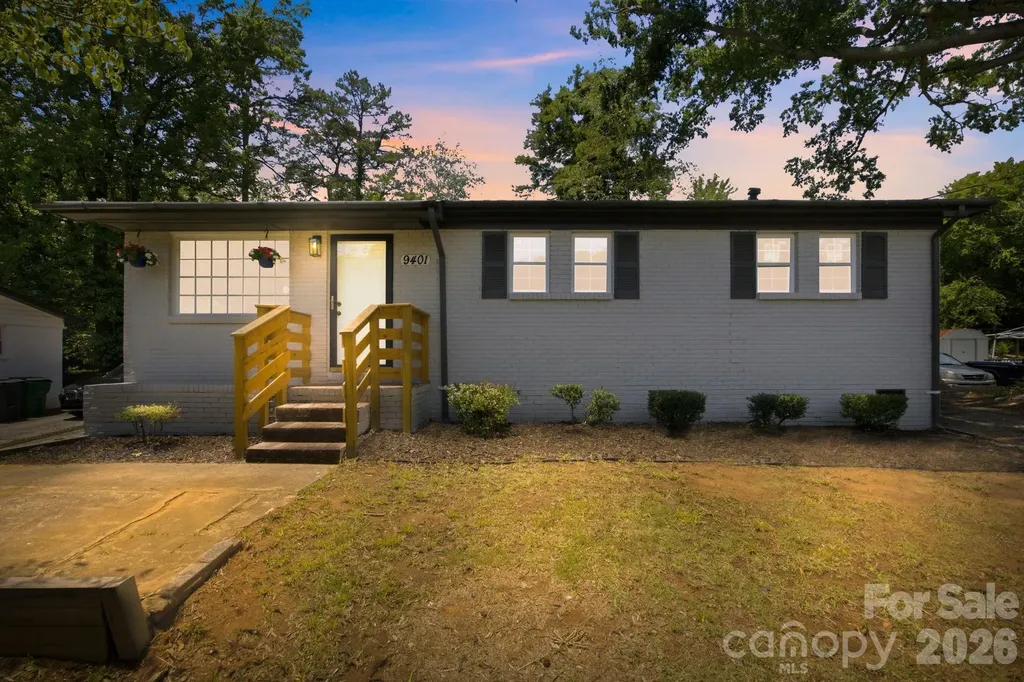 9401 Feldbank Drive Charlotte NC 28216