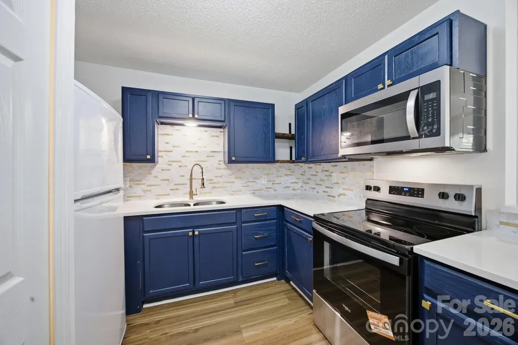 9401 Feldbank Drive Charlotte NC 28216