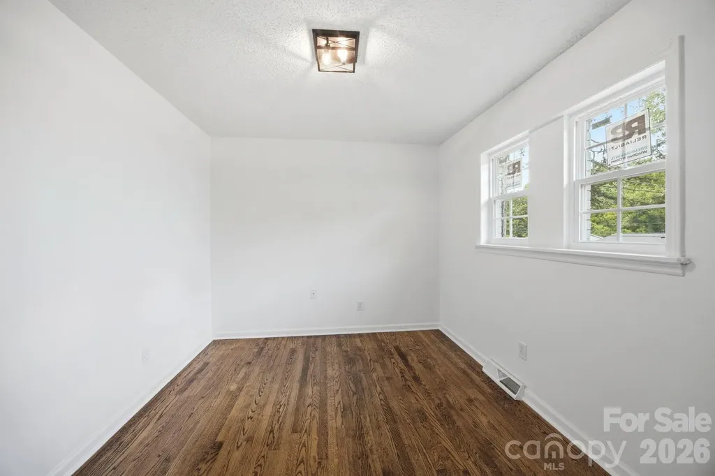 9401 Feldbank Drive Charlotte NC 28216