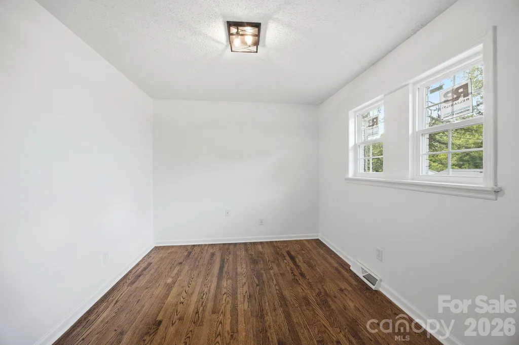 9401 Feldbank Drive Charlotte NC 28216