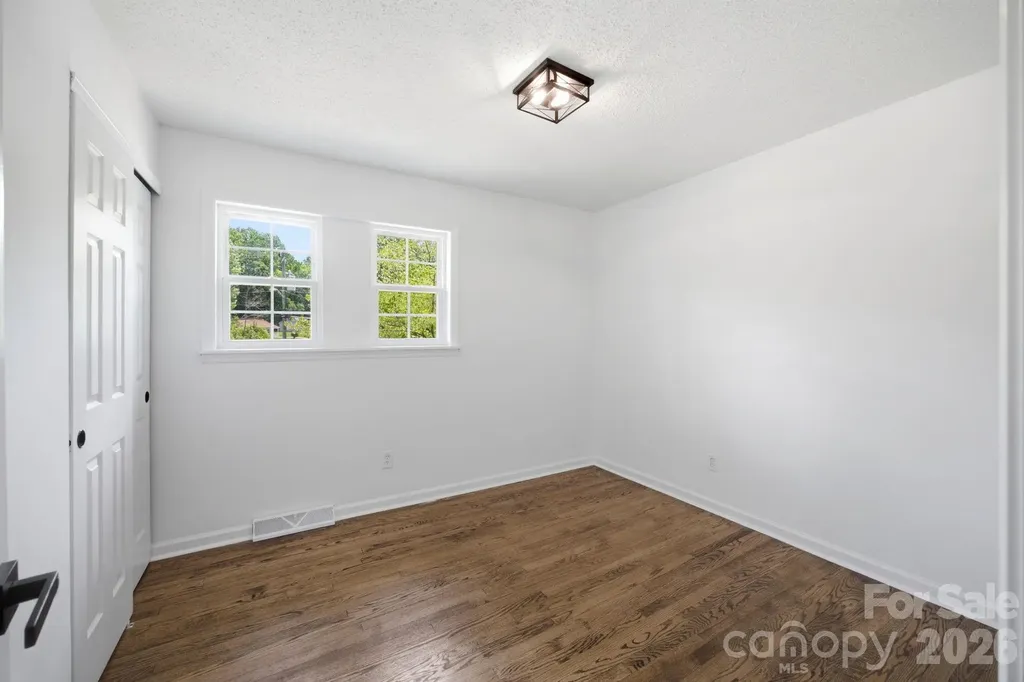 9401 Feldbank Drive Charlotte NC 28216